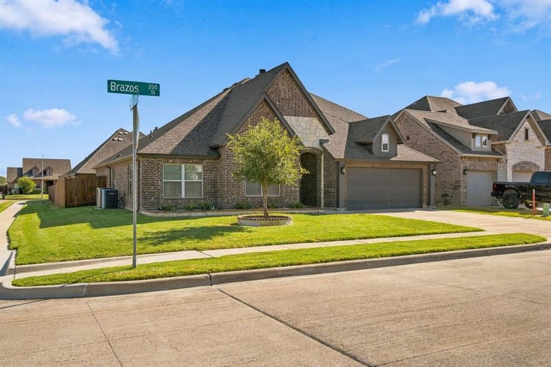 288 Brazos Street, Burleson TX 76028 - Photo 2