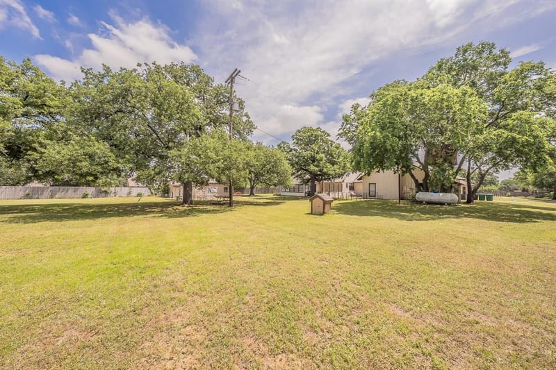 2313 Hickory Creek Road, Denton TX 76210 - Photo 36