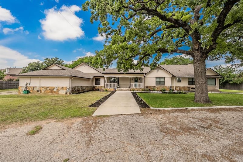 2313 Hickory Creek Road, Denton TX 76210 - Photo 4