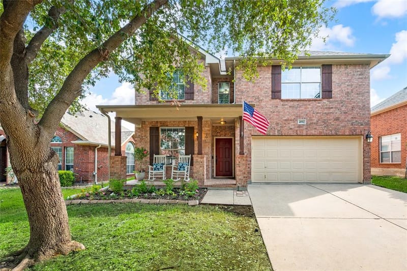 4952 Paddock Drive, Fort Worth TX 76244 - Photo 2