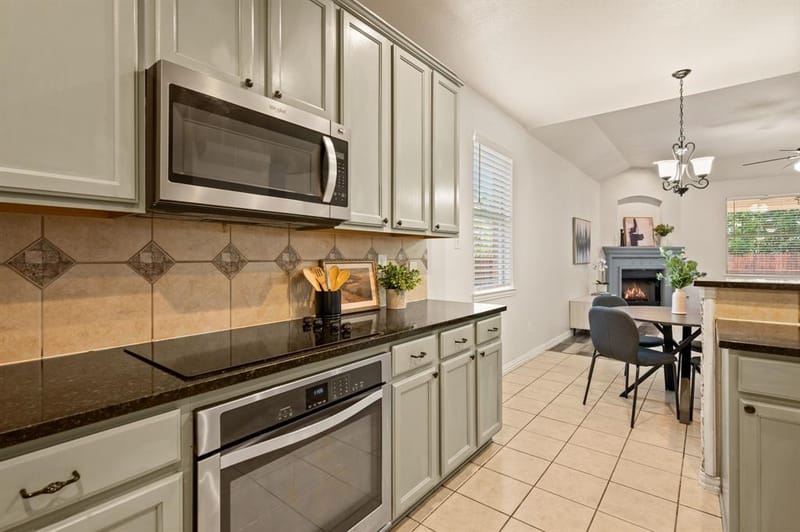 4952 Paddock Drive, Fort Worth TX 76244 - Photo 18