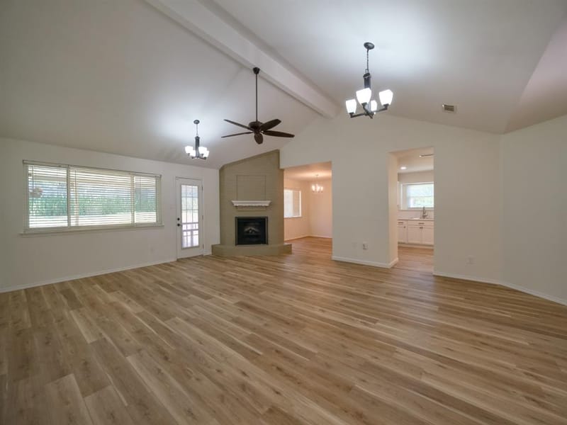 2336 Carlisle Court, Grand Prairie TX 75052 - Photo 6