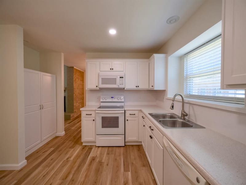 2336 Carlisle Court, Grand Prairie TX 75052 - Photo 14