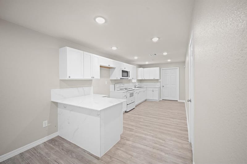 2846 Maryland Avenue, Dallas TX 75216 - Photo 10