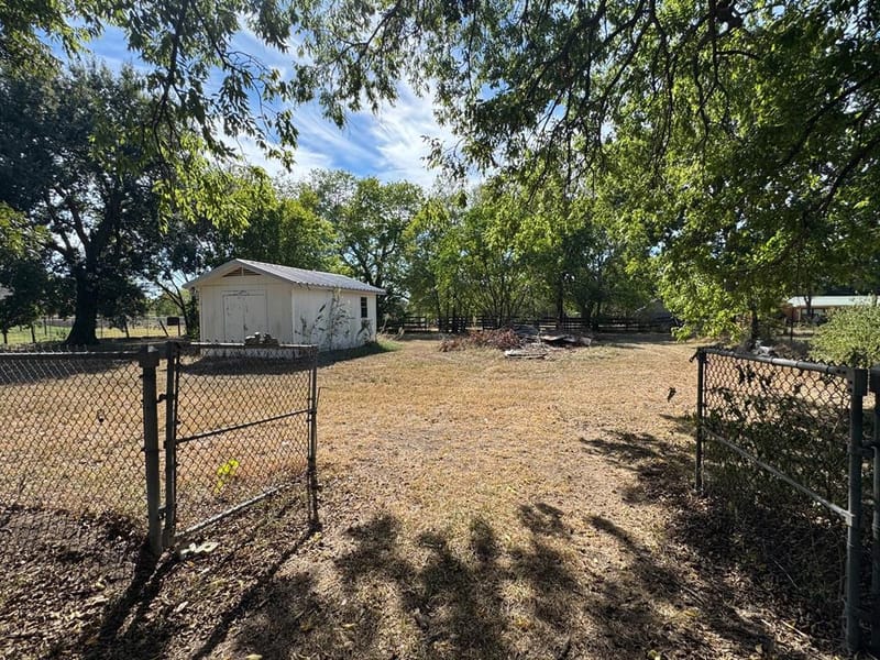 401 N Terry Street, Malakoff TX 75148 - Photo 17