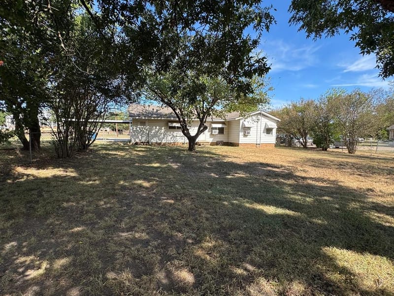 401 N Terry Street, Malakoff TX 75148