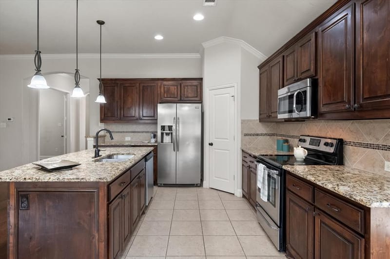 217 Cambridge Street, Waxahachie TX 75165 - Photo 10