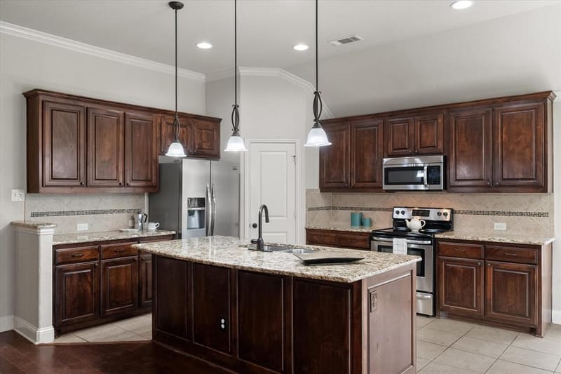217 Cambridge Street, Waxahachie TX 75165 - Photo 8