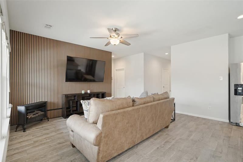 2208 Denmark Lane, Fort Worth TX 76108 - Photo 2
