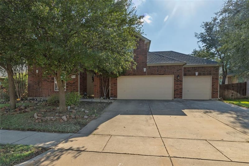 11845 Warbler Lane, Fort Worth TX 76244 - Photo 3