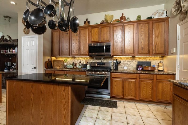 11845 Warbler Lane, Fort Worth TX 76244 - Photo 18