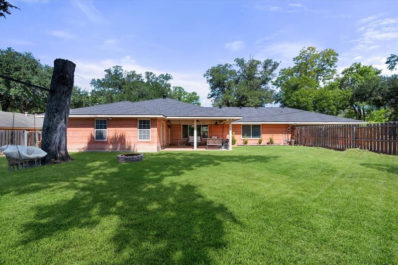 2001 W Park Avenue, Corsicana TX 75110 - Photo 32
