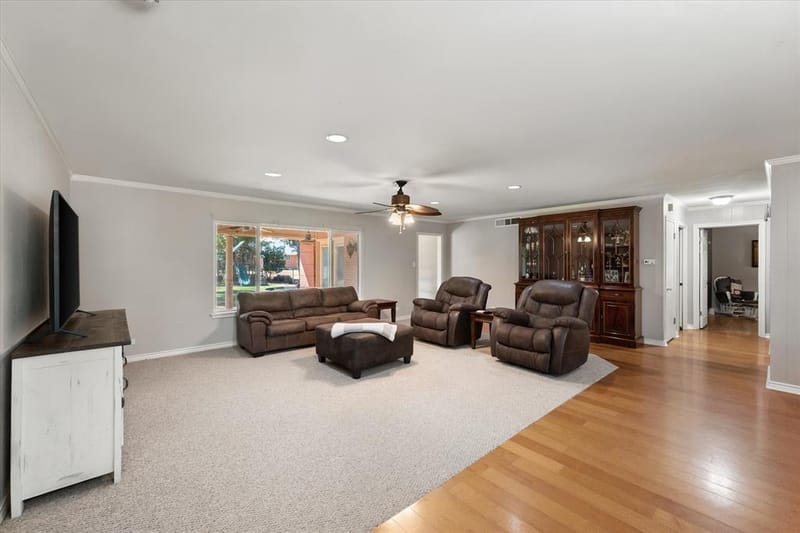 2001 W Park Avenue, Corsicana TX 75110 - Photo 14