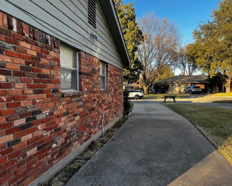 6161 Walla Avenue, Fort Worth TX 76133 - Photo 3