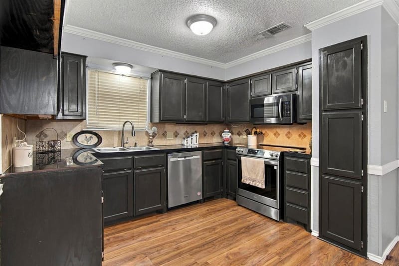7917 Berrybrook Drive, Watauga TX 76148 - Photo 13