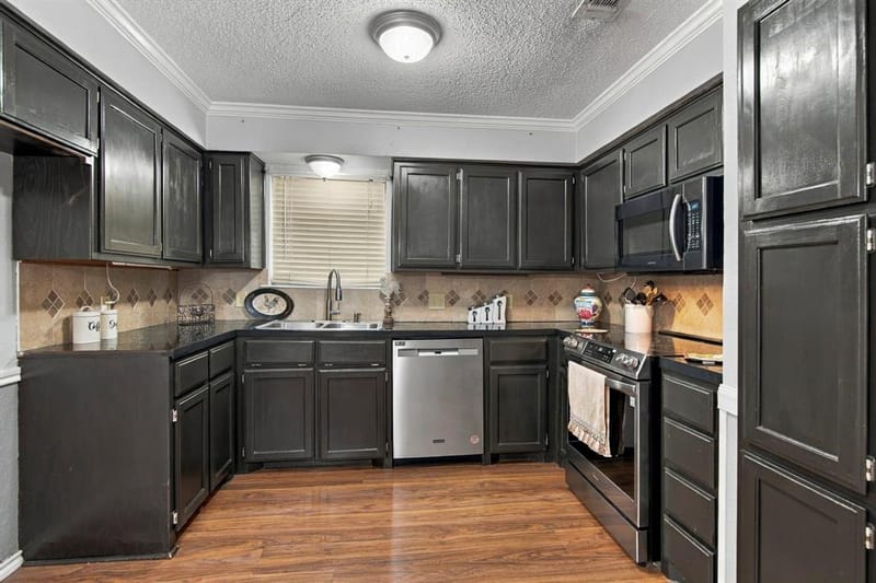 7917 Berrybrook Drive, Watauga TX 76148 - Photo 12