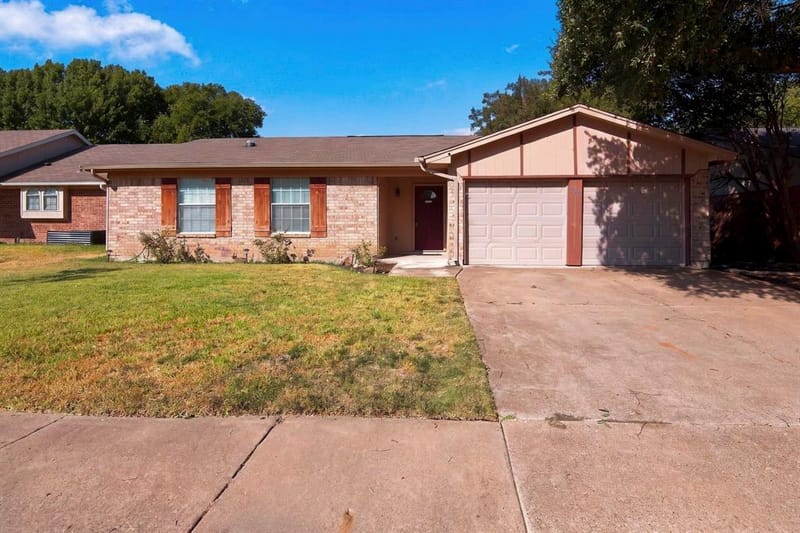 7917 Berrybrook Drive, Watauga TX 76148