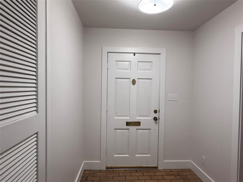 604 Kingwood Drive, Mineral Wells TX 76067 - Photo 7