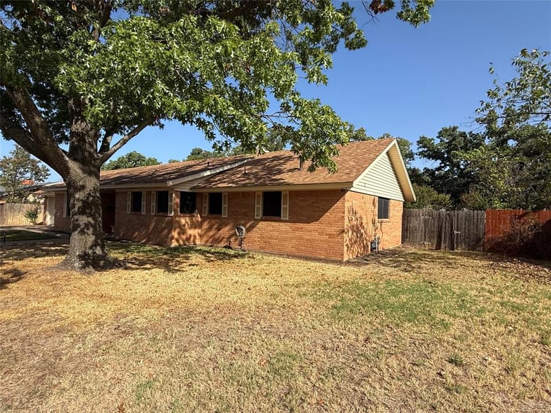 604 Kingwood Drive, Mineral Wells TX 76067 - Photo 31