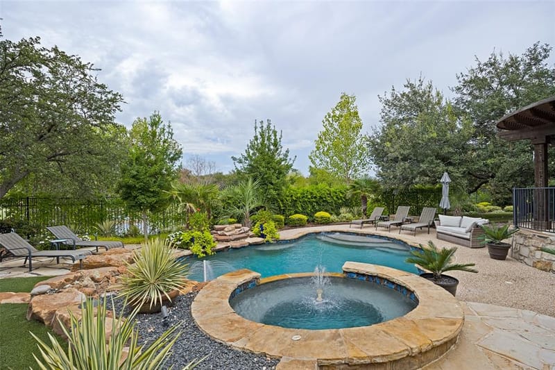2613 Round Table Boulevard, Lewisville TX 75056 - Photo 33