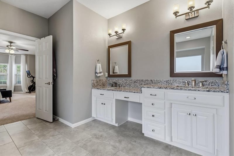 8212 Hallmark Drive, North Richland Hills TX 76182 - Photo 20