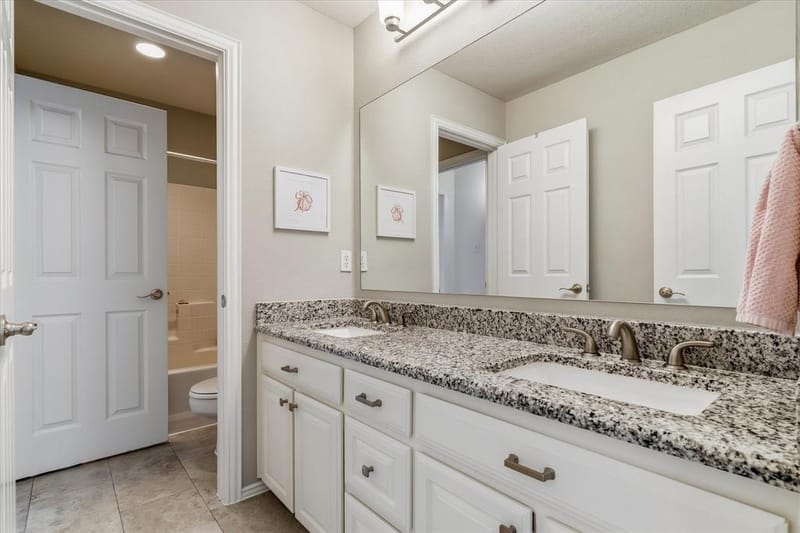 8212 Hallmark Drive, North Richland Hills TX 76182 - Photo 33