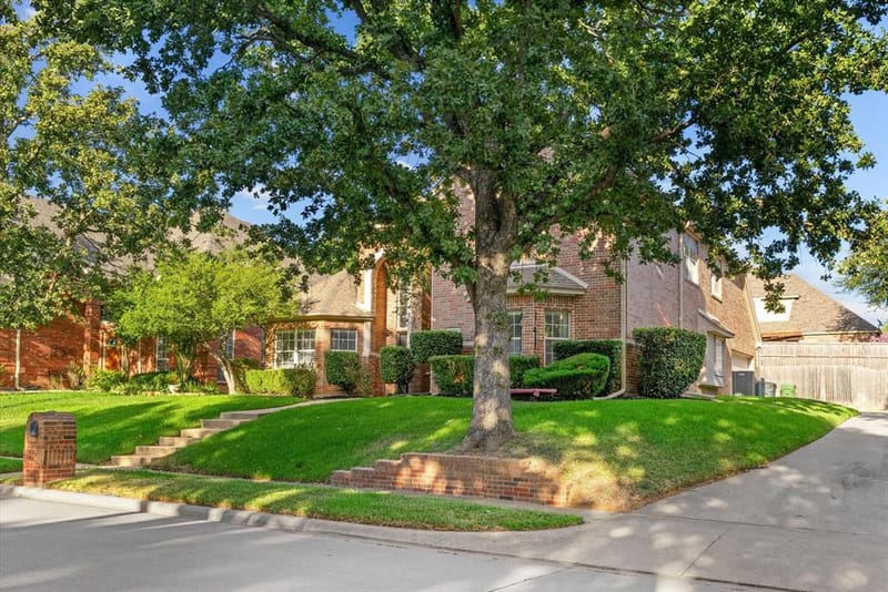 8212 Hallmark Drive, North Richland Hills TX 76182 - Photo 37