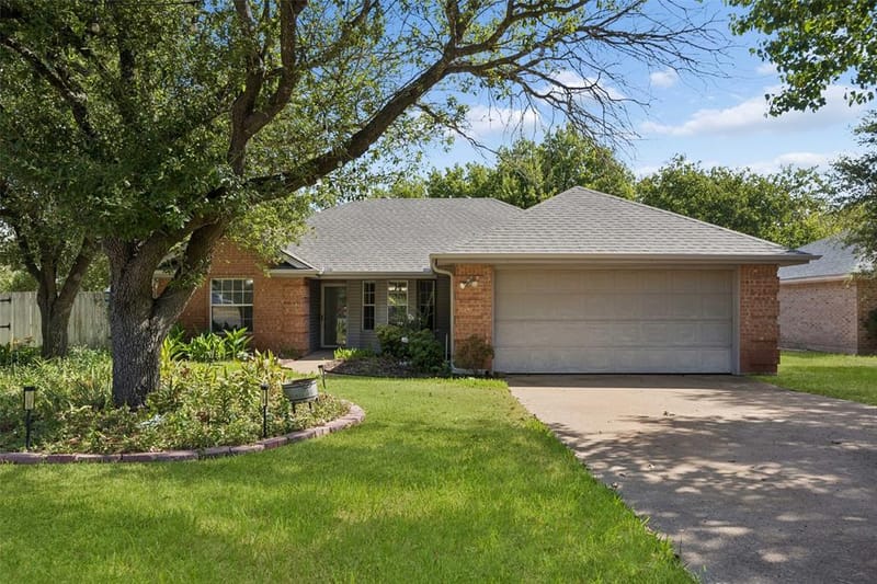 1301 Clearfield Drive, Cleburne TX 76033