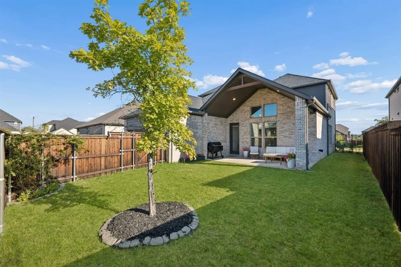 2270 English Ivy Road, Frisco TX 75033 - Photo 32