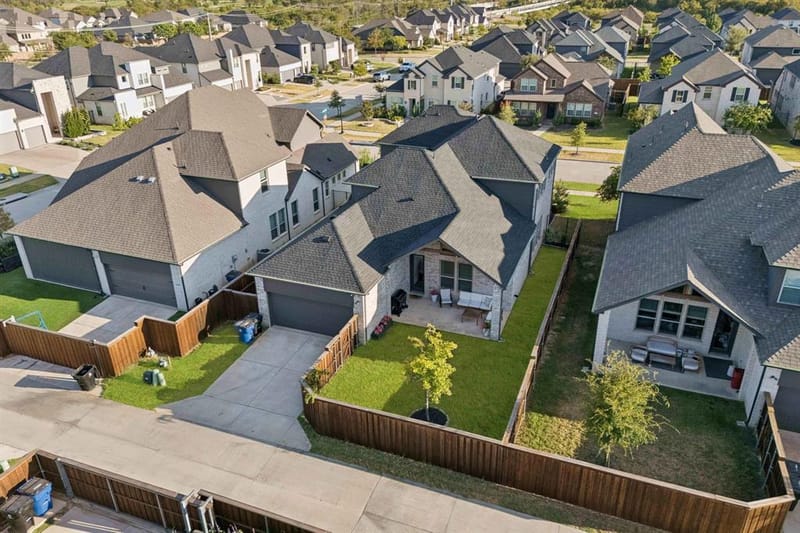 2270 English Ivy Road, Frisco TX 75033 - Photo 33