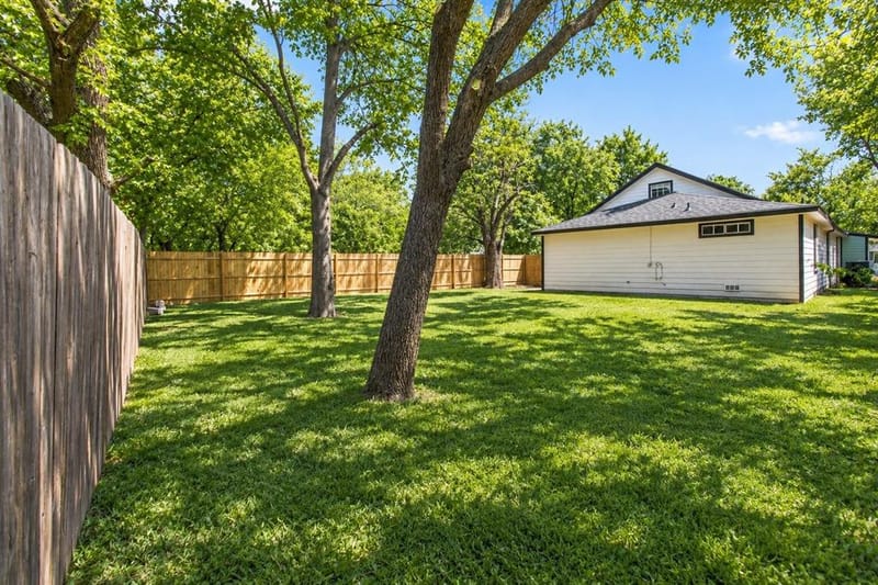 807 Wyatt Street, Waxahachie TX 75165 - Photo 38