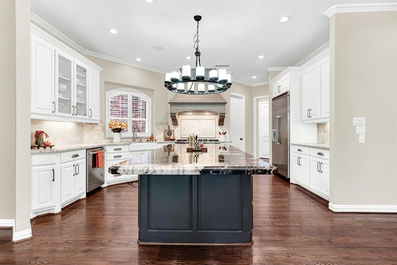 5237 SKY LAKE Drive, Plano TX 75093 - Photo 6