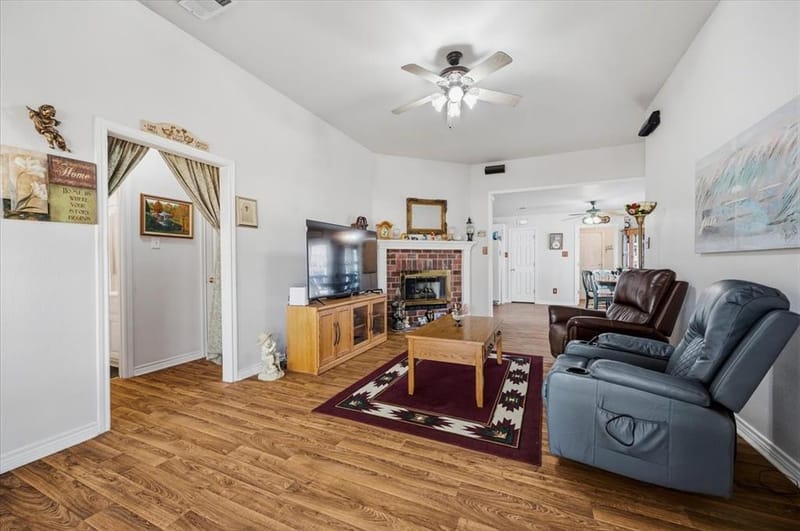 510 E Avenue F, Midlothian TX 76065 - Photo 7