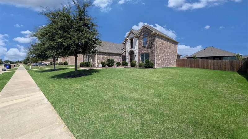 5205 Shelter Point Court, Mansfield TX 76063 - Photo 3