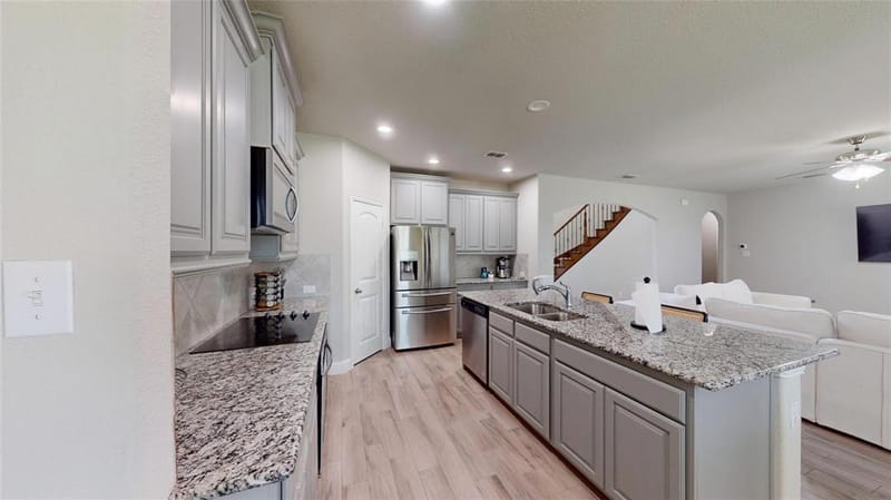 5205 Shelter Point Court, Mansfield TX 76063 - Photo 8