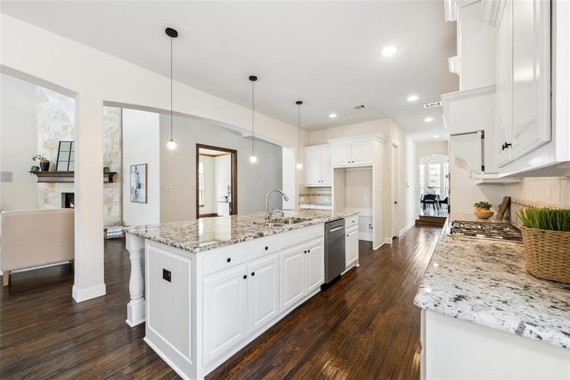 4664 Maverick Way, Carrollton TX 75010 - Photo 12