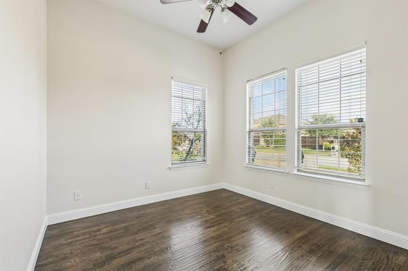 4813 Parkplace Drive, Denton TX 76226 - Photo 3