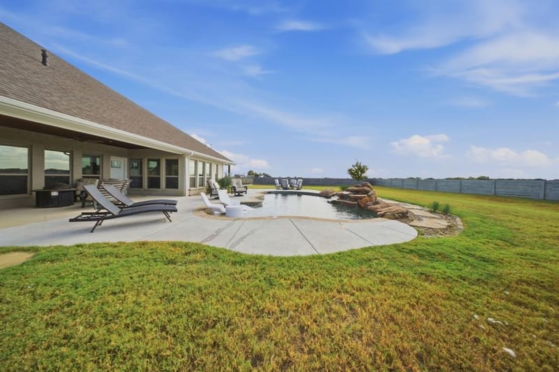 568 Crow Road, Whitesboro TX 76273 - Photo 34