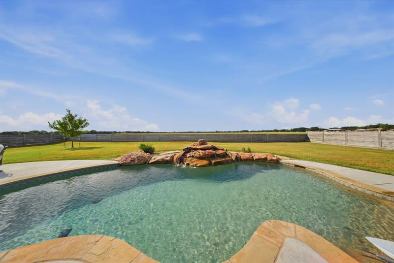 568 Crow Road, Whitesboro TX 76273 - Photo 35