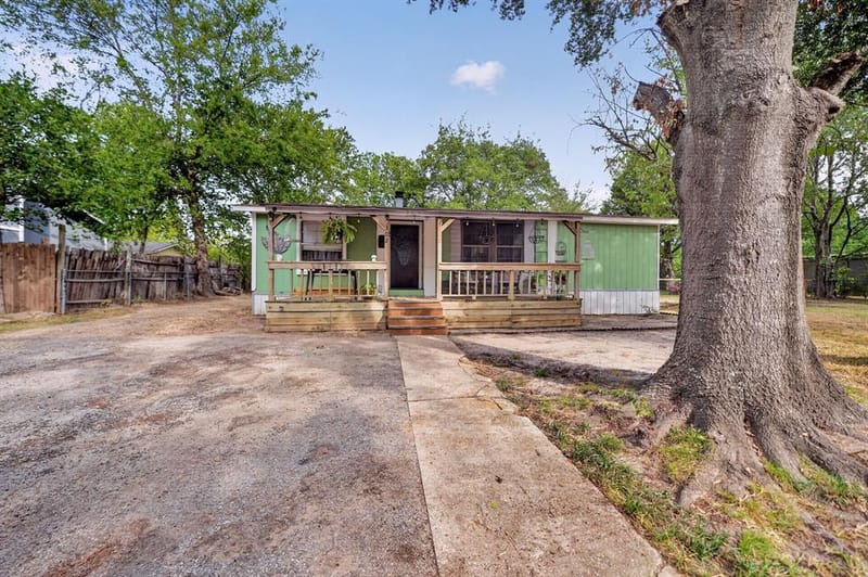 302 Longleaf Street, Gun Barrel City TX 75156 - Photo 32