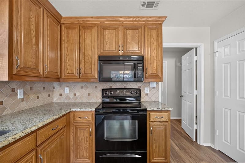 332 Hacienda Drive, Waxahachie TX 75165 - Photo 22