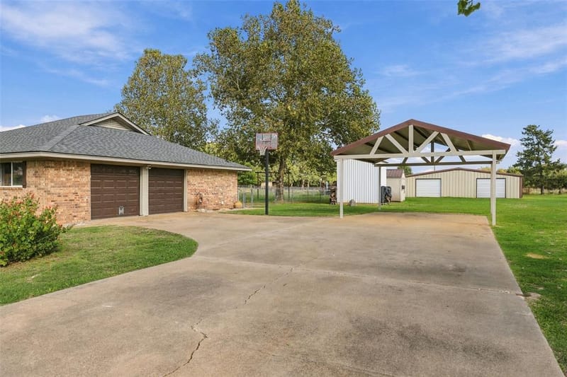 106 Vineyard Street, Weatherford TX 76087 - Photo 24