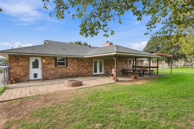 106 Vineyard Street, Weatherford TX 76087 - Photo 25