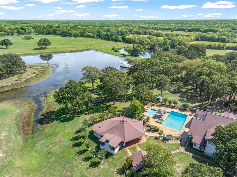 323 VZ County Road 3507, Edgewood TX 75117