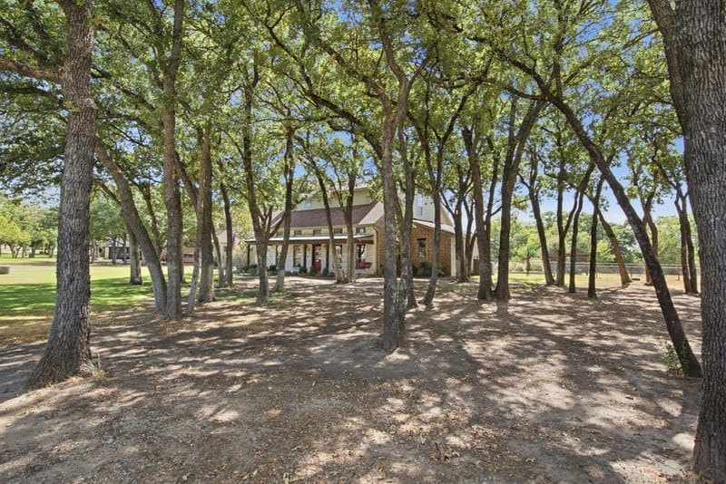 115 Coldwater Creek Lane, Weatherford TX 76088 - Photo 4