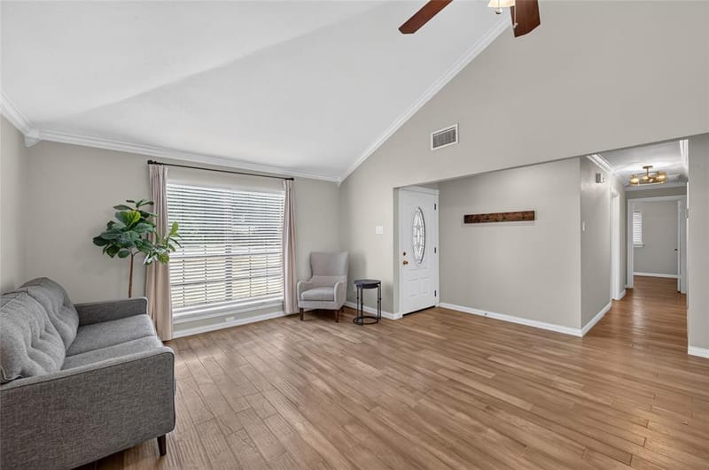806 Creekside Drive, Euless TX 76040 - Photo 13