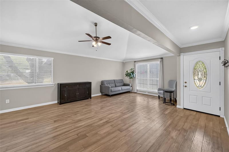 806 Creekside Drive, Euless TX 76040 - Photo 12