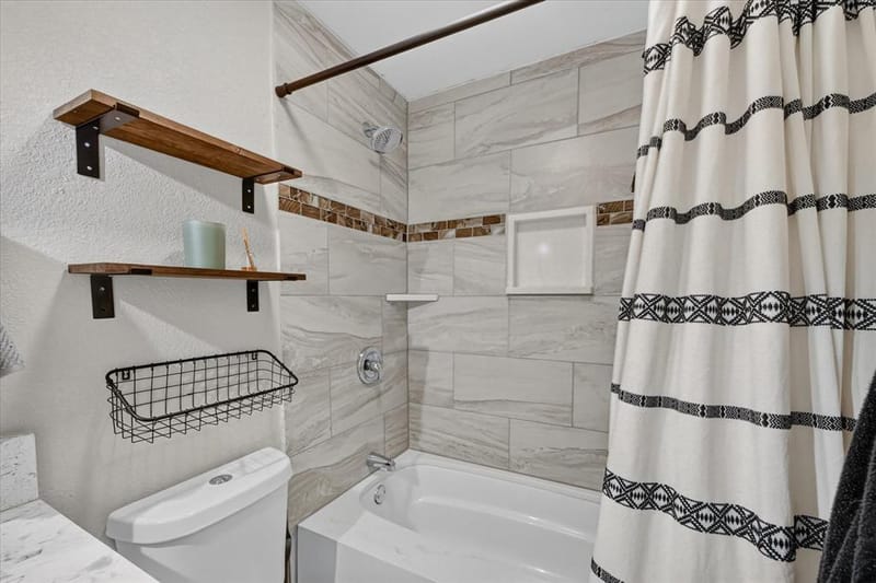 806 Creekside Drive, Euless TX 76040 - Photo 24