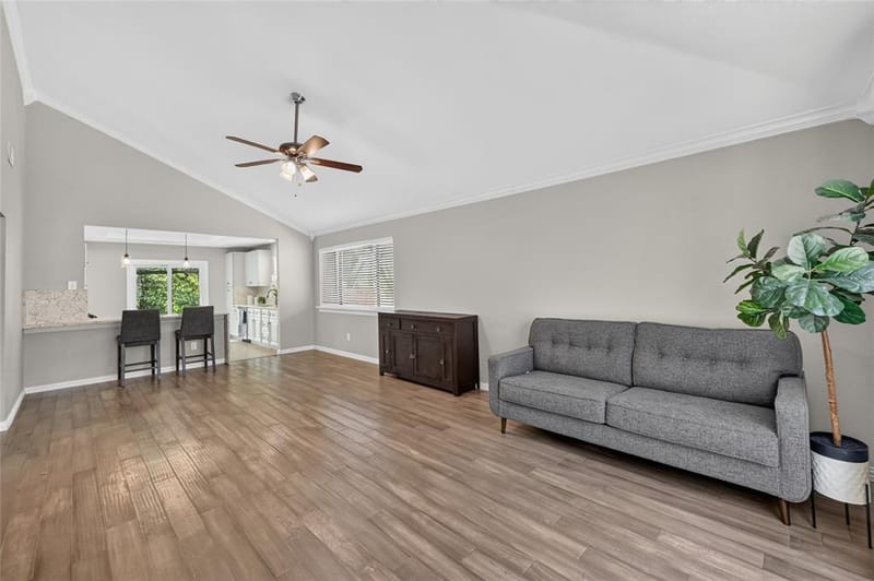 806 Creekside Drive, Euless TX 76040 - Photo 11