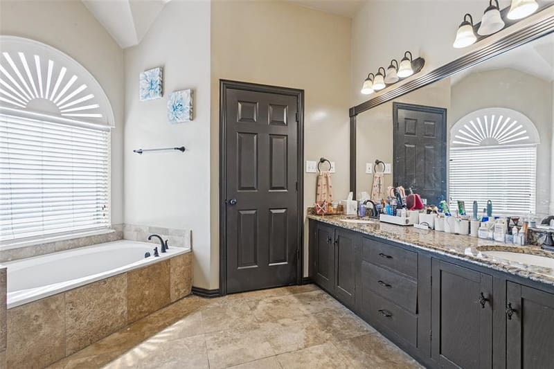 2314 Balleybrooke Drive, Lewisville TX 75077 - Photo 16